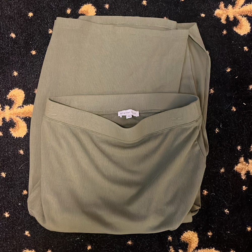 Gianni Bini Midi Skirt - Picture 2 of 4